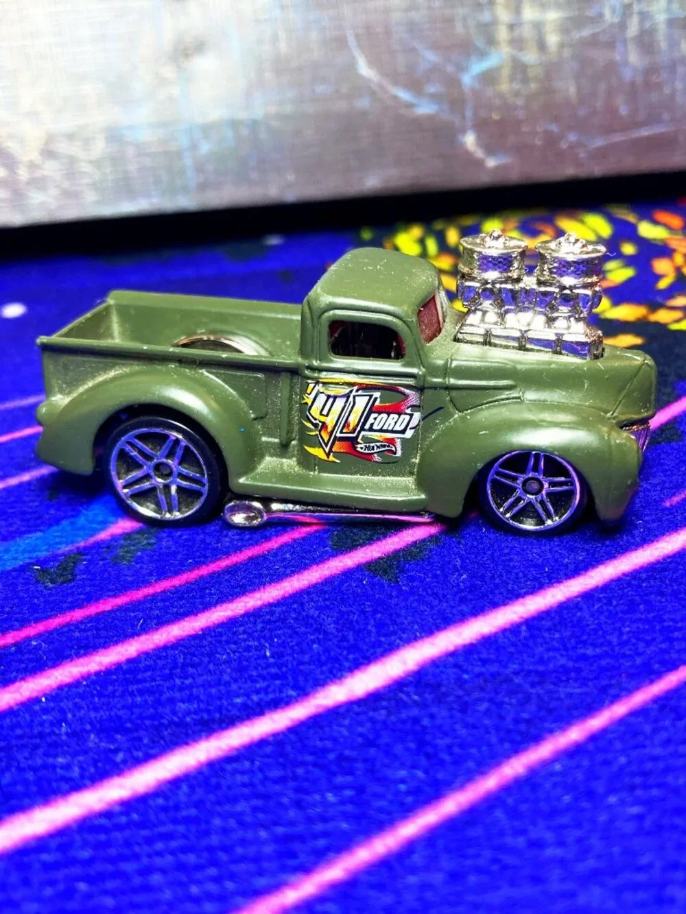 Hot Wheels this olive